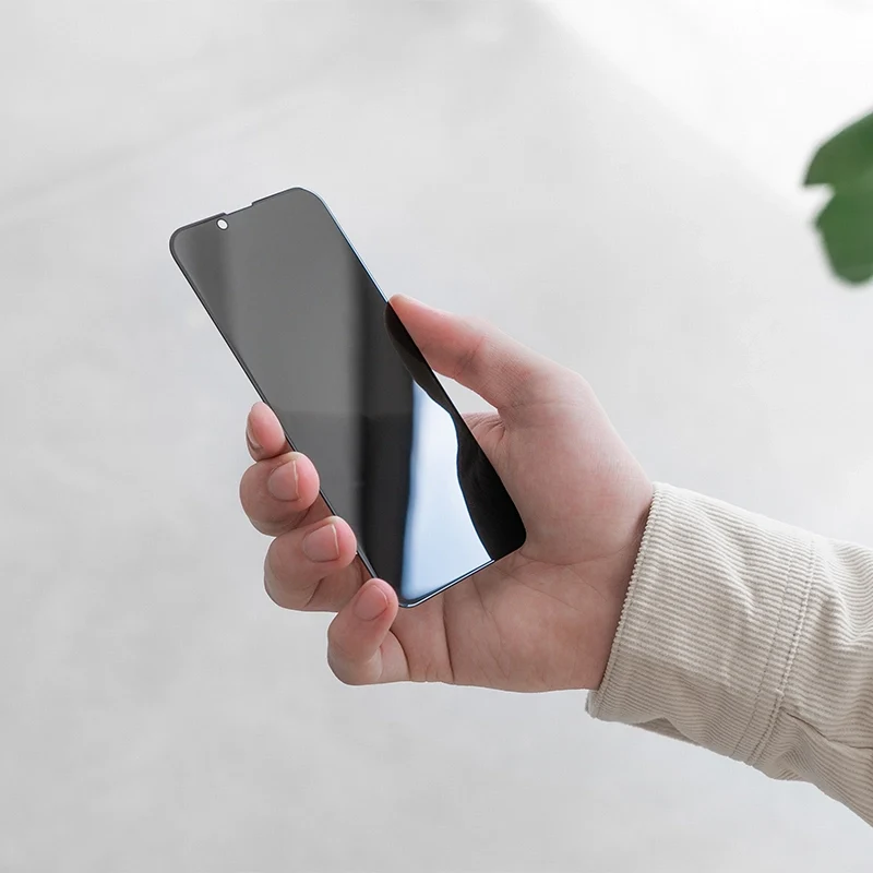 Verre blindé pour iPhone 15 avec protection contre les regards indiscrets