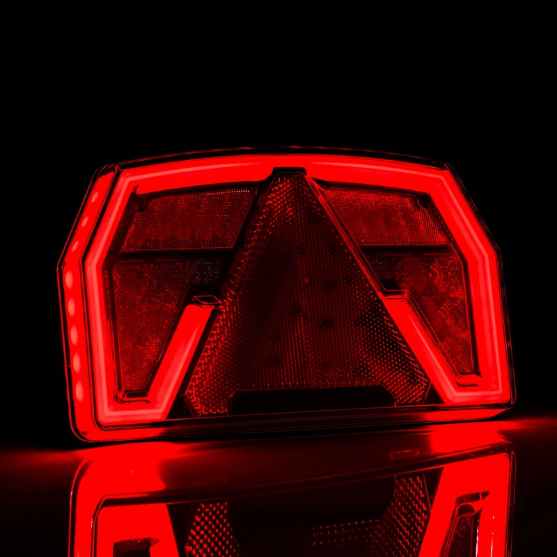Feu de remorque à LED robuste Fristom FT-371 avec connecteur à baïonnette