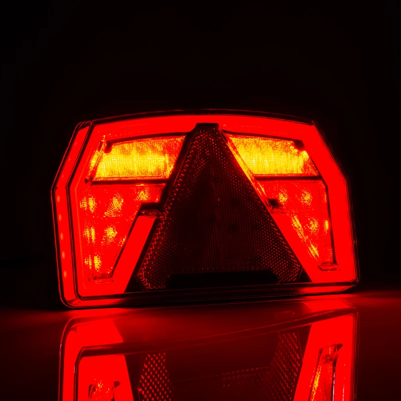 Feu de remorque à LED robuste Fristom FT-371 avec connecteur à baïonnette