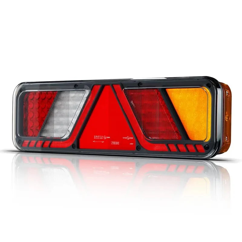 Feu de remorque à LED Fristom 24 V de grande taille / 6 x fonctions