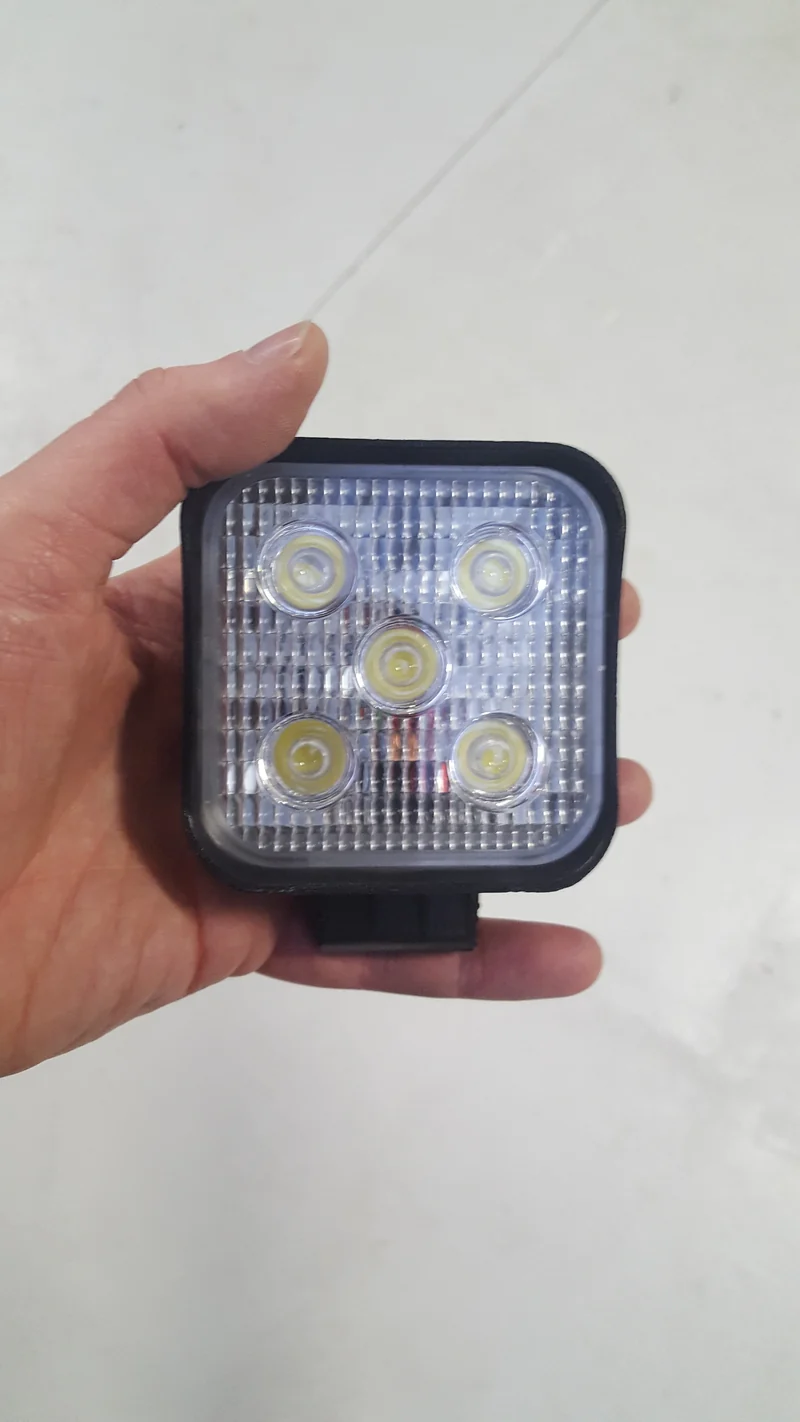 Mini lampe de travail LED 3" / 15 W