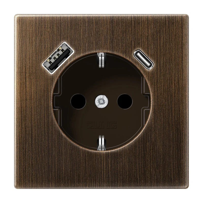 Prise Murale Antique En Laiton Jung Avec Ports USB A Et C (Prise européenne) - ME1520-15CAAT