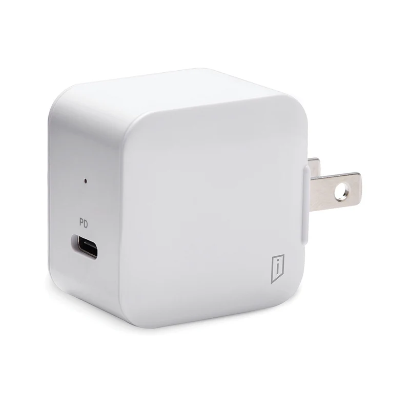 Chargeur iStore Power Cube 20W et câble USB-C vers USB-C