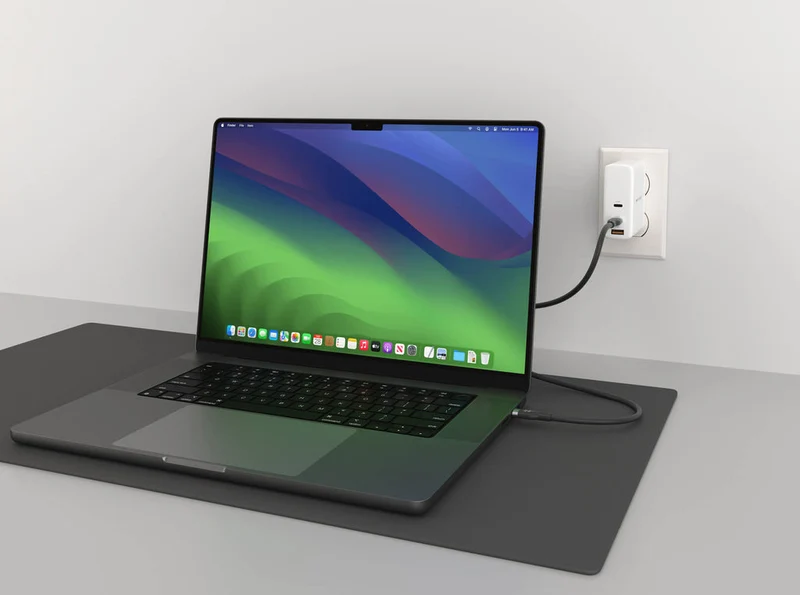 Câble USB-C vers USB-C en silicone HyperJuice 240 W (1 m) - Noir*