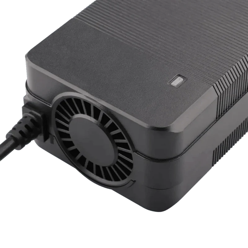 Chargeur Vélo Électrique 54.6V 2A Connecteur RCA – Batterie Lithium E-Bike