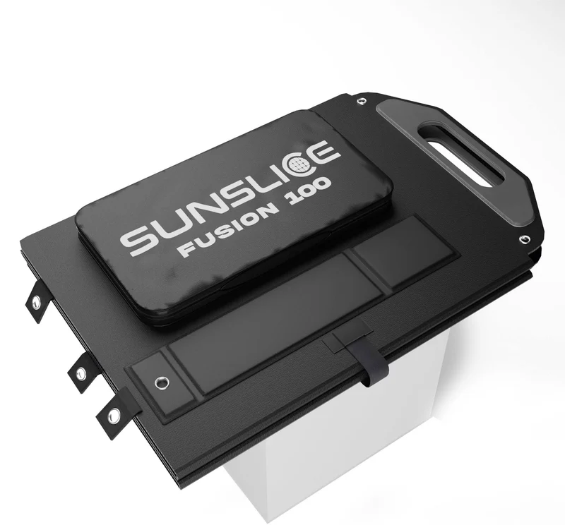 Fusion 100 - Foldable and Portable Solar Panel