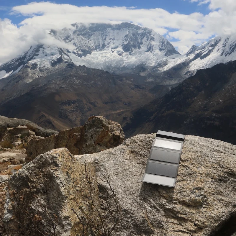 Electron - Portable Solar Power Bank