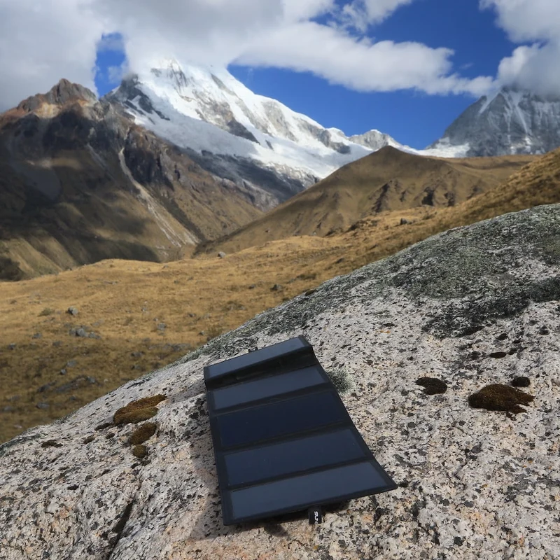 Electron - Portable Solar Power Bank