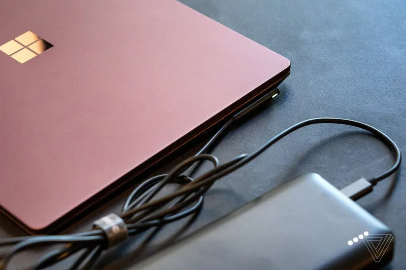 Cable - USB-C to Microsoft Surface Pro 3/4