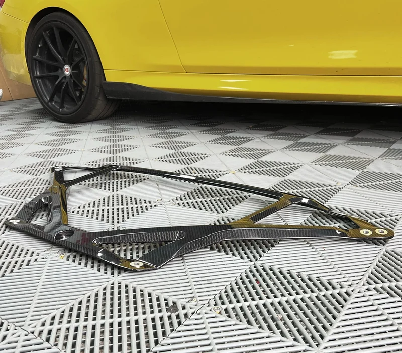 Barre Jambe Force Carbone BMW G80 G81 G82