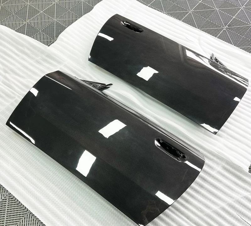 Portes Sèches Carbone BMW M2 G87 8,25kg