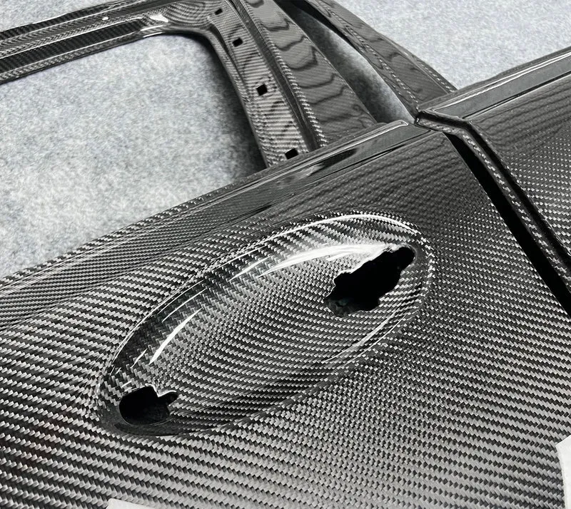 Portes en fibre de carbone BMW M3 G80 allégées 4 pièces