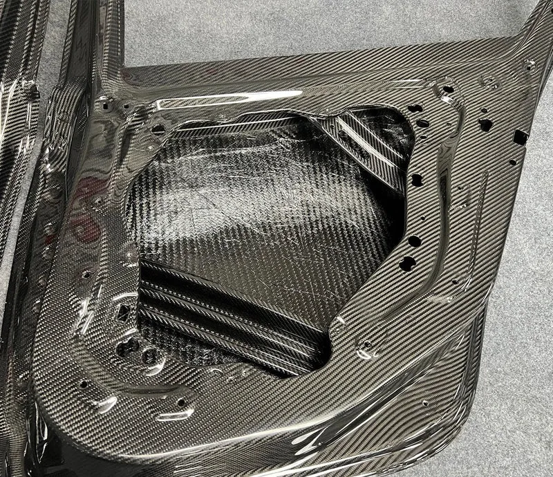 Portes en fibre de carbone BMW M3 G80 allégées 4 pièces