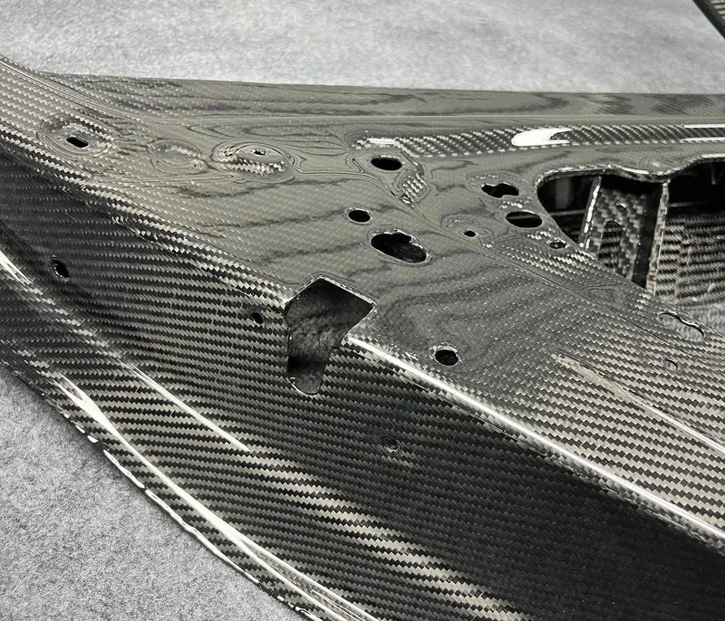 Portes en fibre de carbone BMW M3 G80 allégées 4 pièces