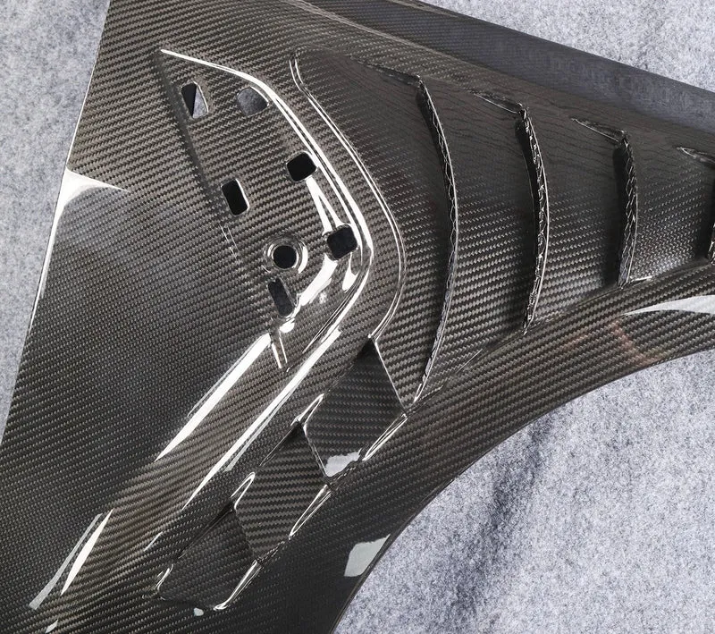 Aile Avant Fibre Carbone BMW G82 M4
