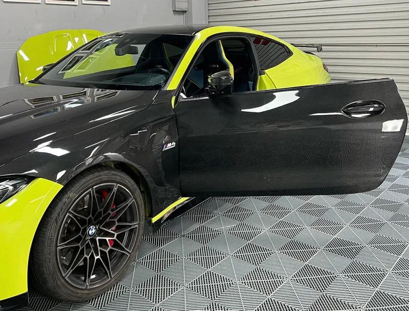 Portes en fibre de carbone BMW M4 G82 allégées 2 pièces