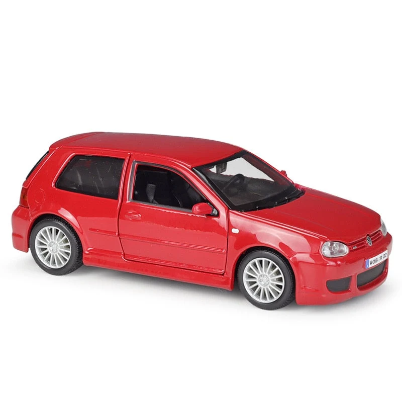 Miniature Volkswagen Golf 4 R32 Échelle 1:24