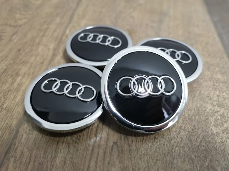 4x Centres de Roues Audi Noir Brillant 68mm Chrome