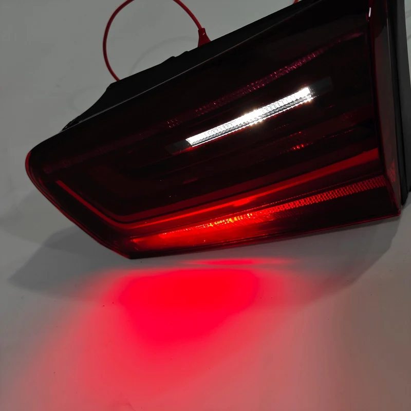 Feu Droit Intérieur Audi A6 4G C7 2015-2018 4G5945093E