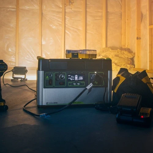 Yeti 1000 Core + Ranger 300 BC Solar Generator