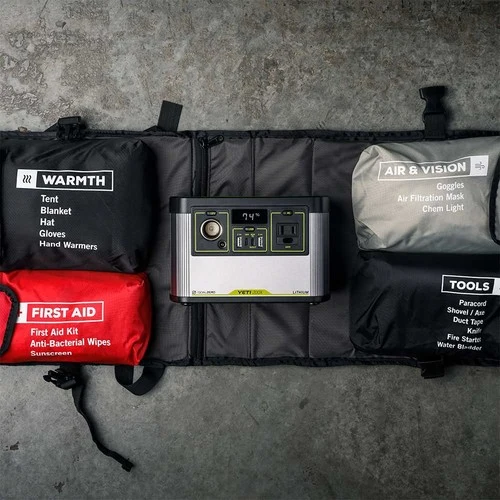Yeti 200X + Nomad 50 Solar Generator