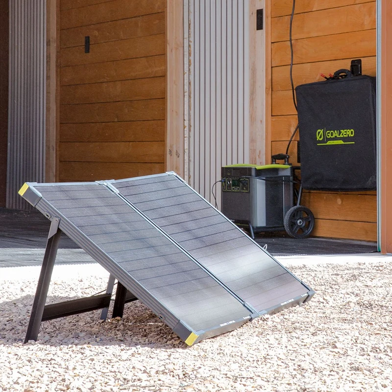 Yeti 3000X + Boulder 200 Solar Generator