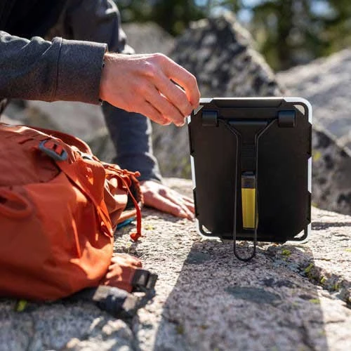 Nomad 5 + Flip 12 Solar Kit
