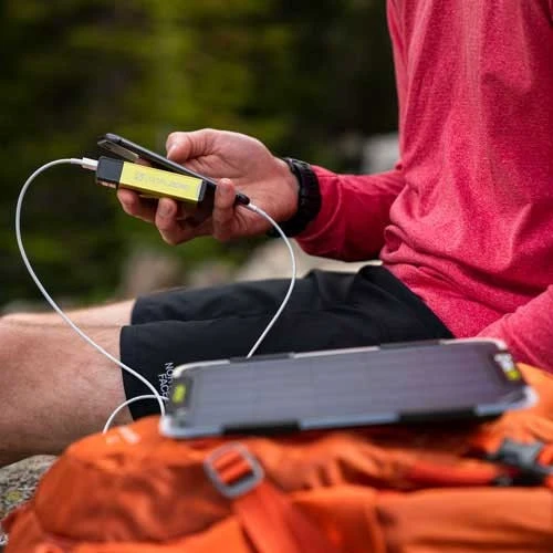 Nomad 5 + Flip 12 Solar Kit